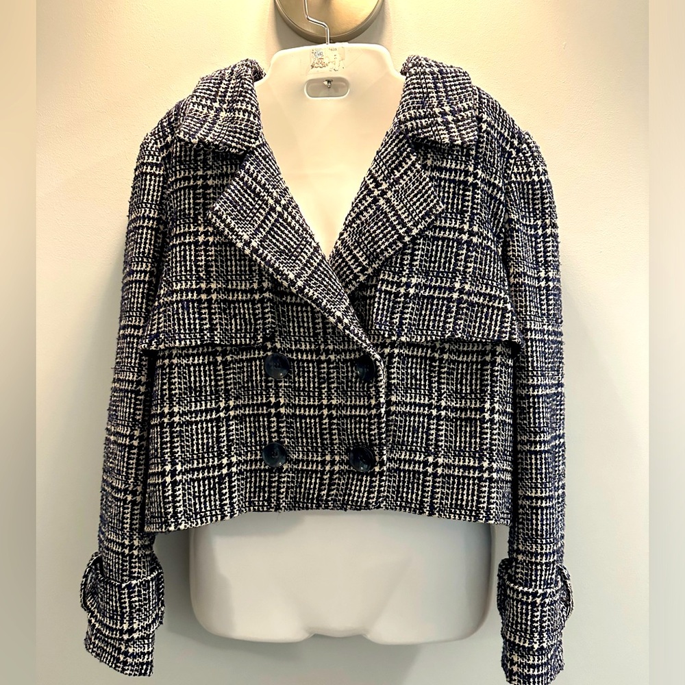 Formula Joven women’s Blue and black tweed cropped blazer See Measurements